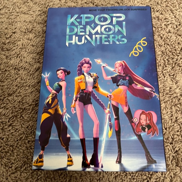 KPOP Demon Hunters Surprise Toy Set | Figures, Charms & Accessories | Ages 3+ - Picture 2 of 6